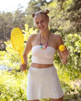 18 Eighteen - 02-beti-nice-buns-002