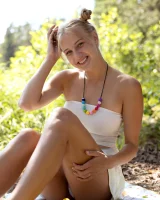 18 Eighteen - 10-beti-nice-buns-010