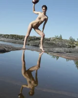 Stunning 18 - 07-0007