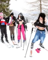 Club Sweethearts - 72-winspe19-090