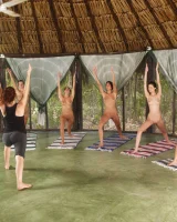 Hegre Art - 02-nudeyogaclass_060309_002