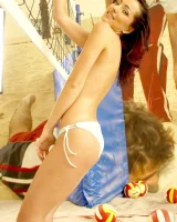 Pure Beauty Mag - 39-hana-p-rip-it-up-0040